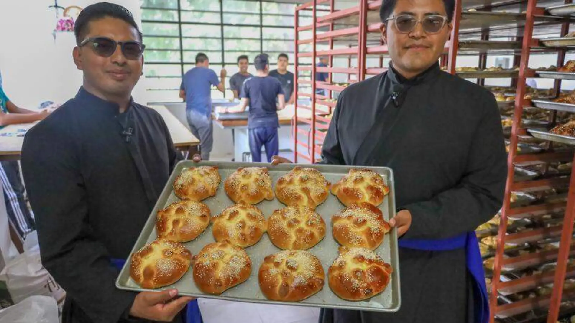 Pan de muerto, hojaldras (4)